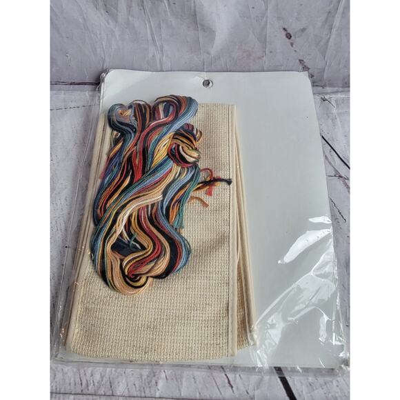 Dimensions 72292 Debbie Mumm the cats rule Front Door Bow Cross Stitch Kit - Picture 6 of 6